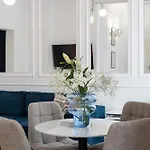 Contemporary 2-br Flats Near Old Town, Quiet & Serene 公寓