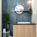 Contemporary 2-br Flats Near Old Town, Quiet & Serene