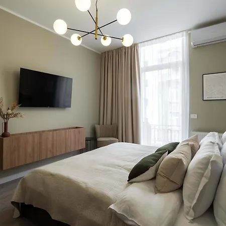 Contemporary 2-br Flats Near Old Town, Quiet & Serene Bucharest