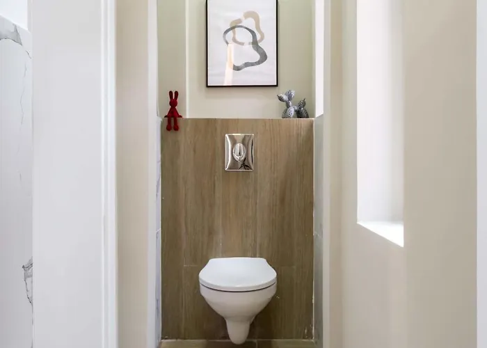 Contemporary 2-br Flats Near Old Town, Quiet & Serene 4* Bukurešť