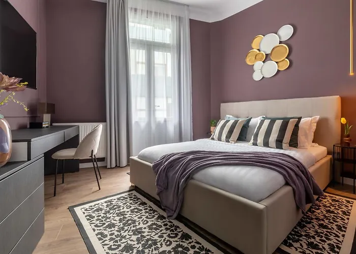 Contemporary 2-br Flats Near Old Town, Quiet & Serene Apartman Bukarest