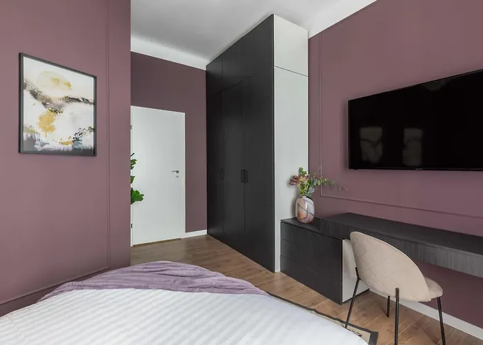 Apartament Contemporary 2-br Flats Near Old Town, Quiet & Serene Bucureşti