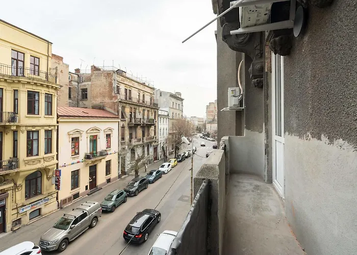 Apartament Contemporary 2-br Flats Near Old Town, Quiet & Serene