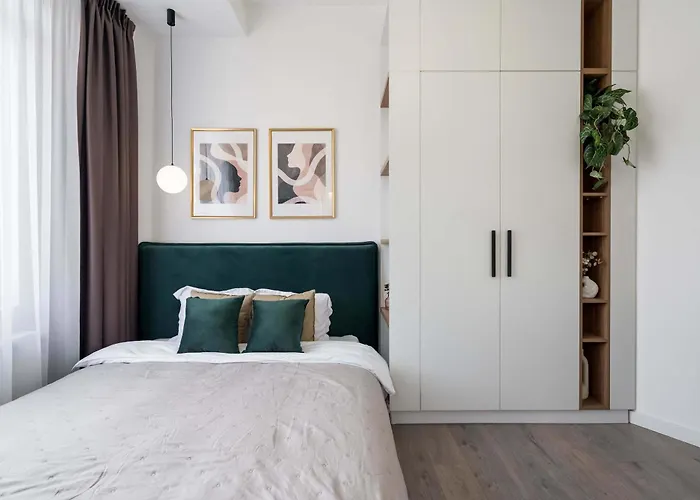 Apartman Contemporary 2-br Flats Near Old Town, Quiet & Serene