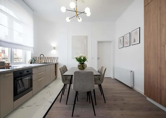 Apartmán Contemporary 2-br Flats Near Old Town, Quiet & Serene Bukurešť