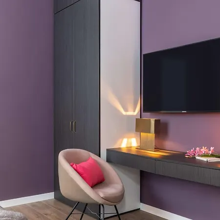 Διαμέρισμα Contemporary 2-br Flats Near Old Town, Quiet & Serene 4*