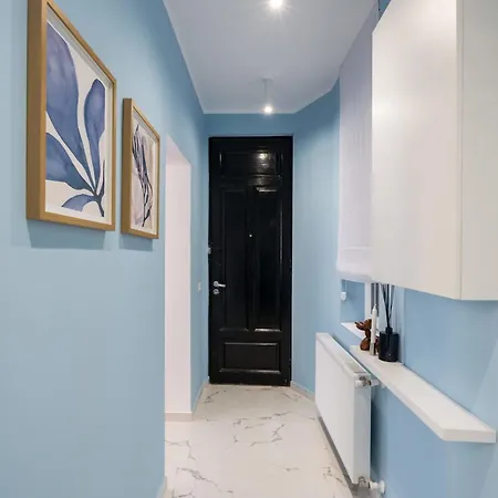 Contemporary 2-br Flats Near Old Town, Quiet & Serene דירה