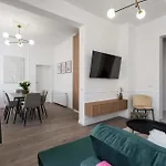 Lägenhet Contemporary 2-br Flats Near Old Town, Quiet & Serene