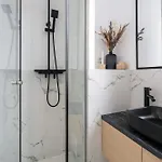 Contemporary 2-br Flats Near Old Town, Quiet & Serene Bukarest