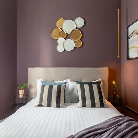 Contemporary 2-br Flats Near Old Town, Quiet & Serene Lägenhet Bukarest
